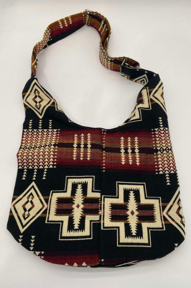 Black shoulder bag